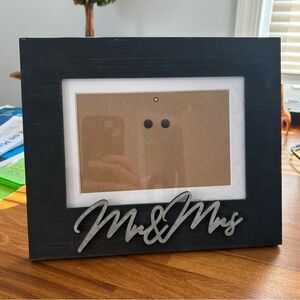 Mr & Mrs Wedding Photo Frame